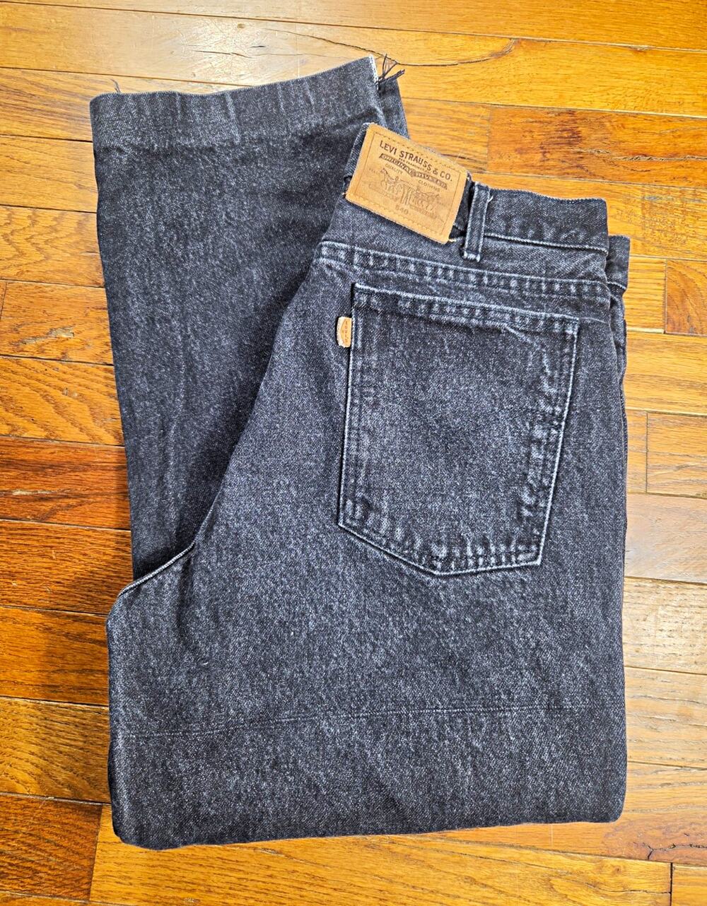 Vintage Levi’s Leather Tag 540 Jeans Mens 34x26 Black Faded Relaxed Baggy Denim